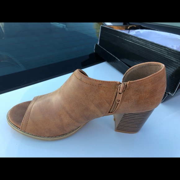 Mata open toe shoes - Picture 2 of 4